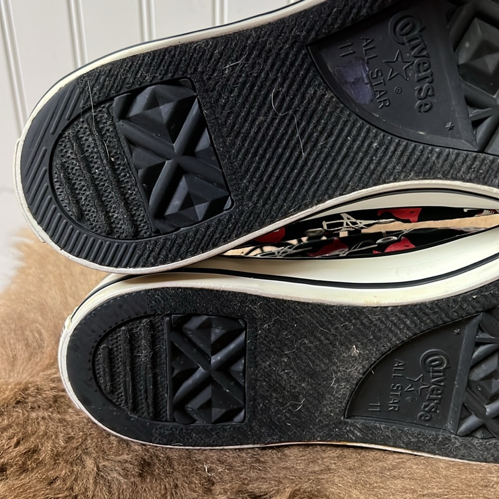Jackass The Movie Skull and Crossbones Converse Sneakers 11 - Picture 7 of 8